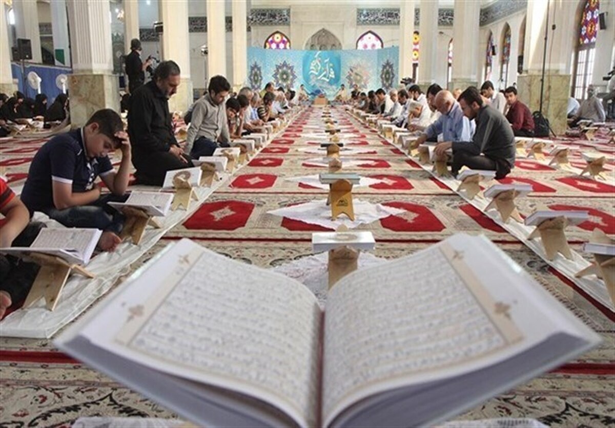 نشست بررسی مسائل و توانمندسازی کادر موسسات و خانه‌های قرآنی استان قم، با حضور مدیرکل توسعه مشارکت‌های مردمی سازمان دارالقرآن الکریم در سالن همایش‌های کوثر اداره‌کل تبلیغات اسلامی استان قم برگزار شد.