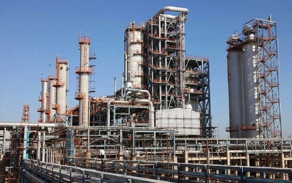 حریق در پالایشگاه آبادان مهار شد