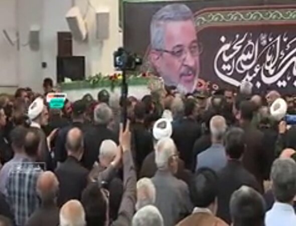 ببینید | تشییع پیکر مطهر سرلشکر شهید غیب‌پرور در شیراز