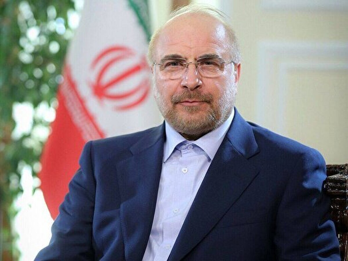 رئیس مجلس در پیامی تاکید کرد: با بی اعتمادی مطلق به دشمن، هر لحظه دست به ماشه آمادهٔ پاسخگویی قاطع به هر عمل تجاوزکارانه هستیم.