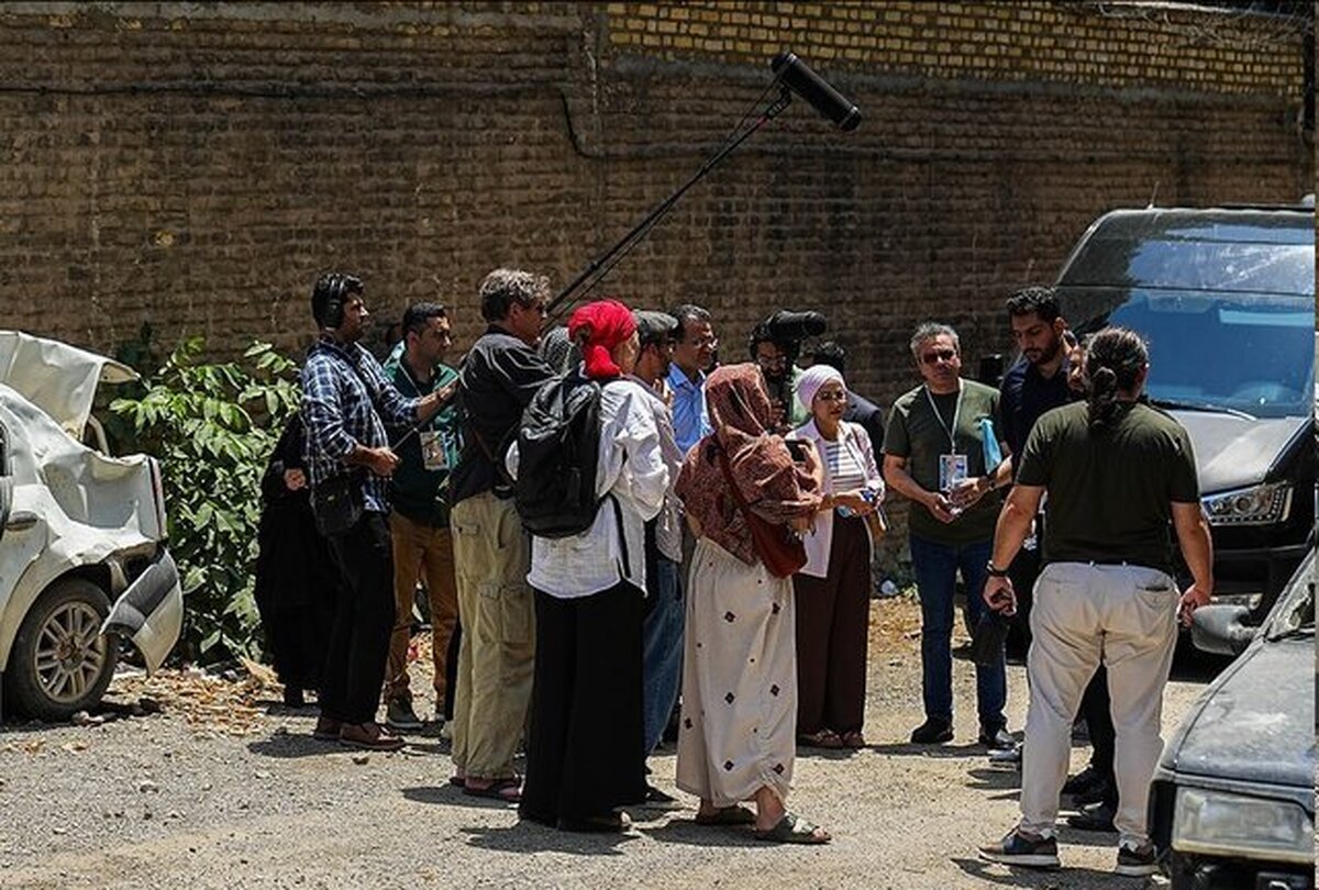 بازدید ۱۵ خبرنگار خارجی از زندان اوین