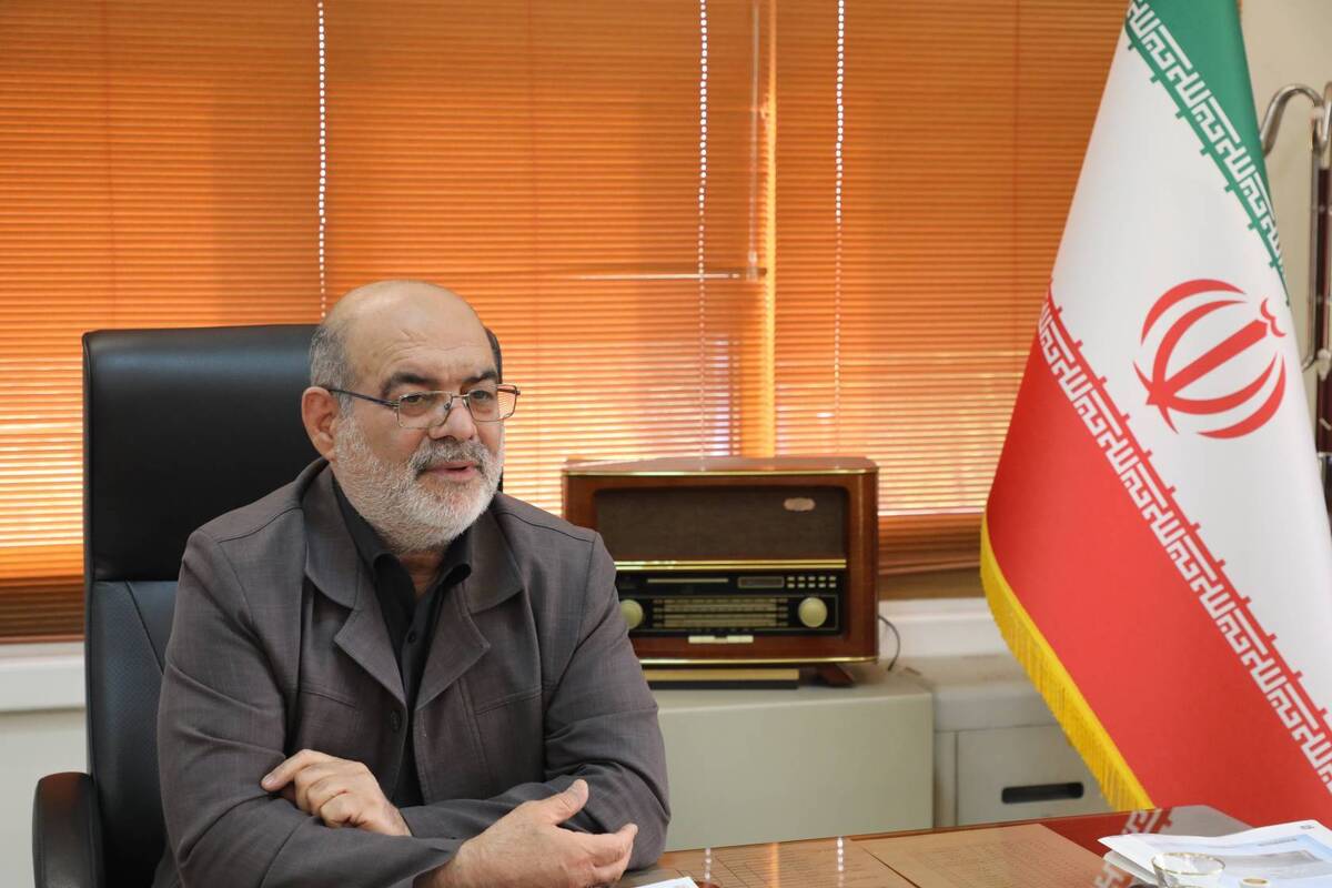 معاون صدای رسانه ملی تأکید کرد: رادیو محرم با تولید برنامه‌های تحلیلی و روشنگرانه می‌کوشد تا سهم خود را در این حوزه ایفا کند. علاوه بر این شبکه مناسبتی، دیگر شبکه‌های رادیویی هزار و ۱۸۶ ساعت برنامه ویژه این ایام پخش می‌کنند.