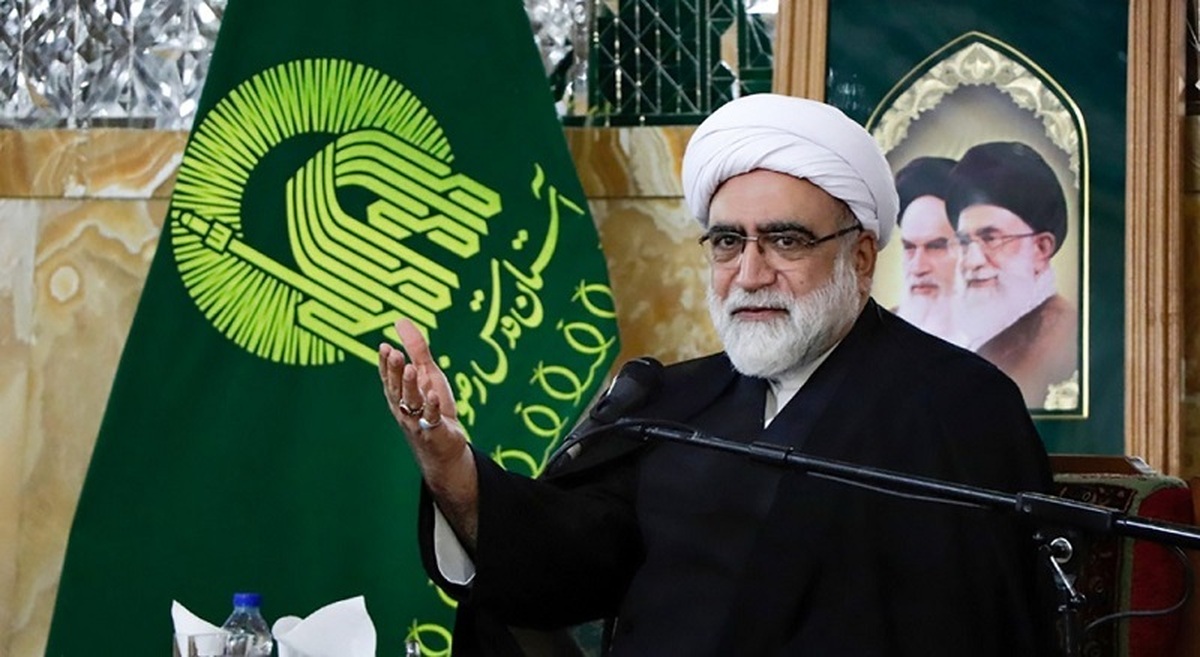 تولیت آستان قدس رضوی، مهم‌ترین دستاورد مقاومت ملت ایران در برابر تهاجم رژیم صهیونیستی را شکل‌گیری کم ‌سابقه‌ای از همبستگی ملی میان همه اقشار جامعه دانست و تأکید کرد: امروز، در کنار قدرت نظامی، پیروز واقعی کسی است که بتواند روایت درست را منتقل کند. از این‌رو، وظیفه‌ دارندگان قلم، تریبون و آحاد ملت، ایفای نقشی فعال در میدان روایت‌ها برای حفظ و تقویت این دستاورد ملی است.