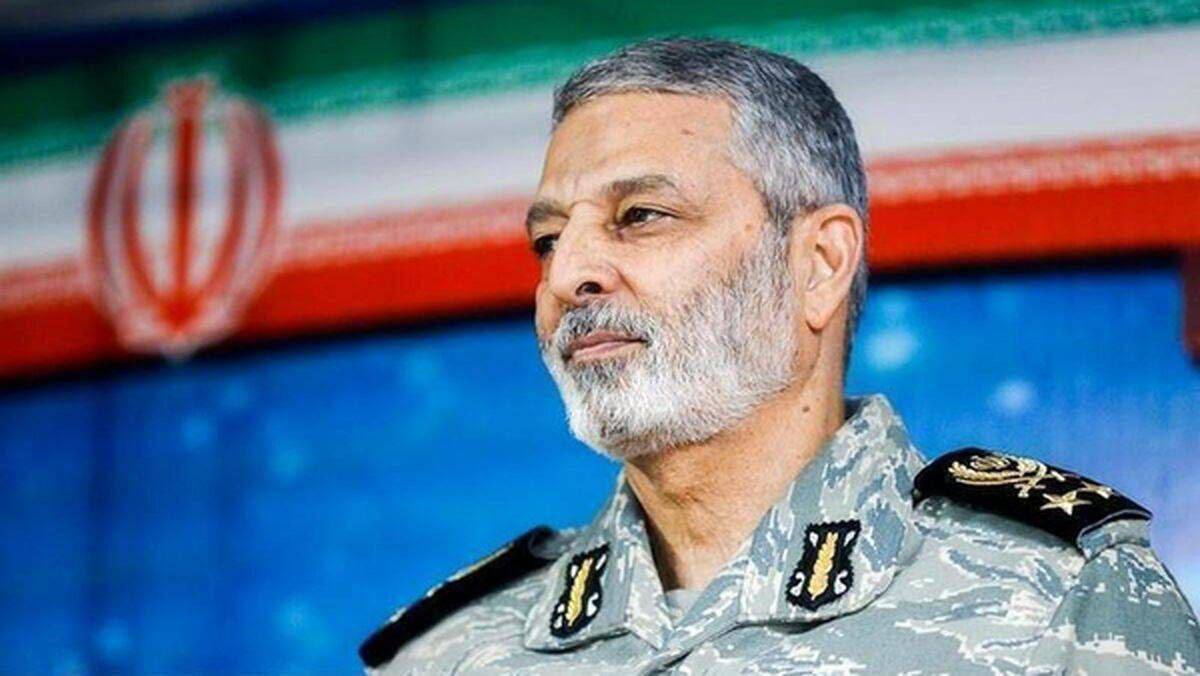رئیس ستاد کل نیروهای مسلح در پیامی از حضور حماسی مردم در مراسم تشییع شهدای اقتدار تقدیر و تشکر کرد.