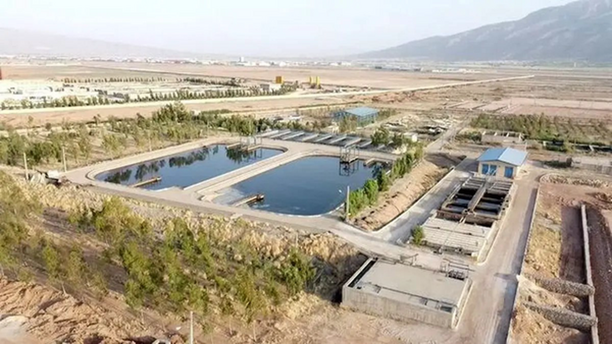 سرپرست شرکت شهرک‌های صنعتی فارس گفت: زیرساخت‌های زیست محیطی شهرک صنعتی شیراز تقویت شده و طرح ارتقای ظرفیت تصفیه‌خانه فاضلاب شهرک صنعتی بزرگ شیراز با پیشرفت ۷۰ درصدی، تا پایان شهریور به بهره‌برداری می‌رسد.