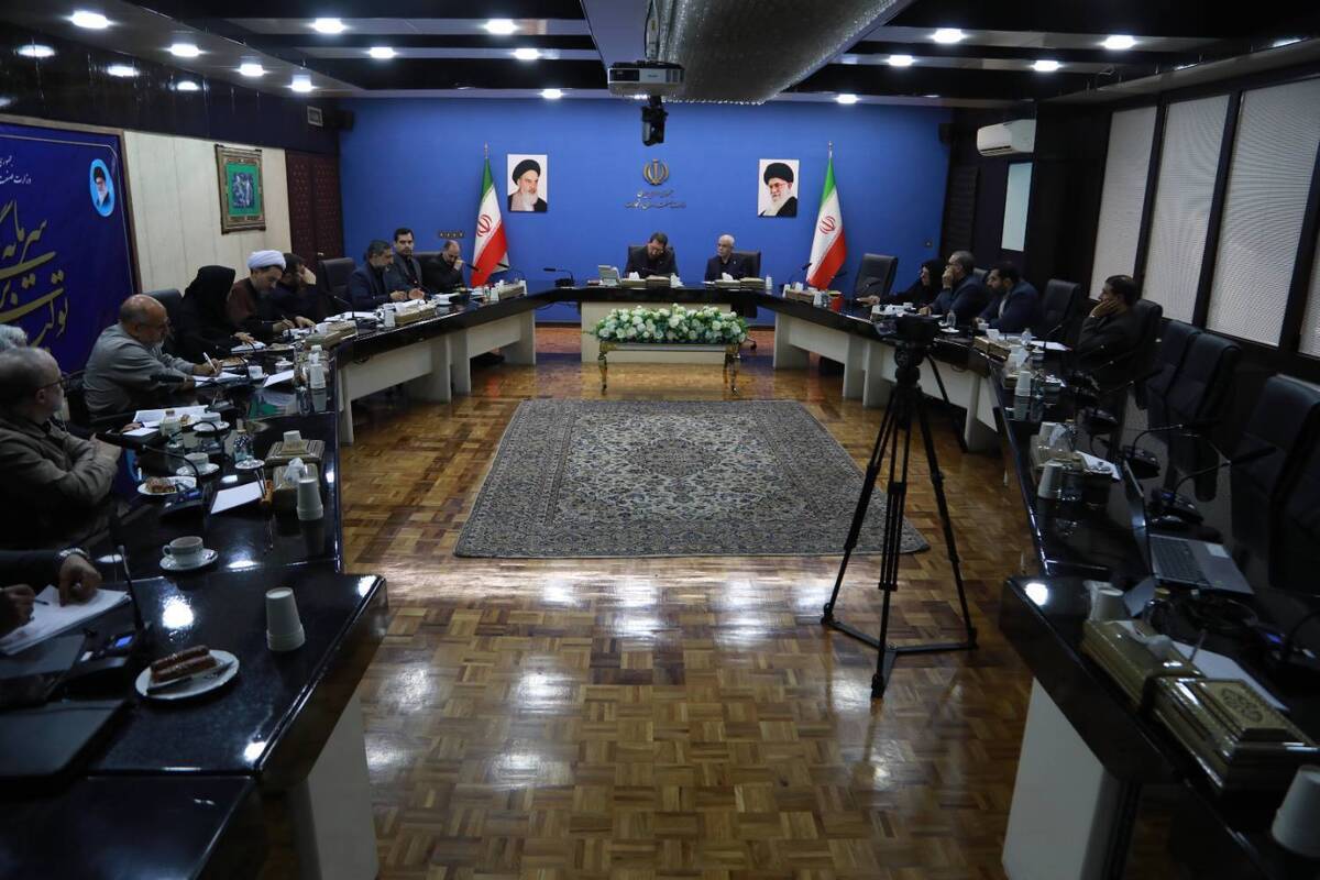 وزیر صمت دستور اولویت تامین ارز برای واردات خودروهای باقیمانده جانبازان را صادر کرد.