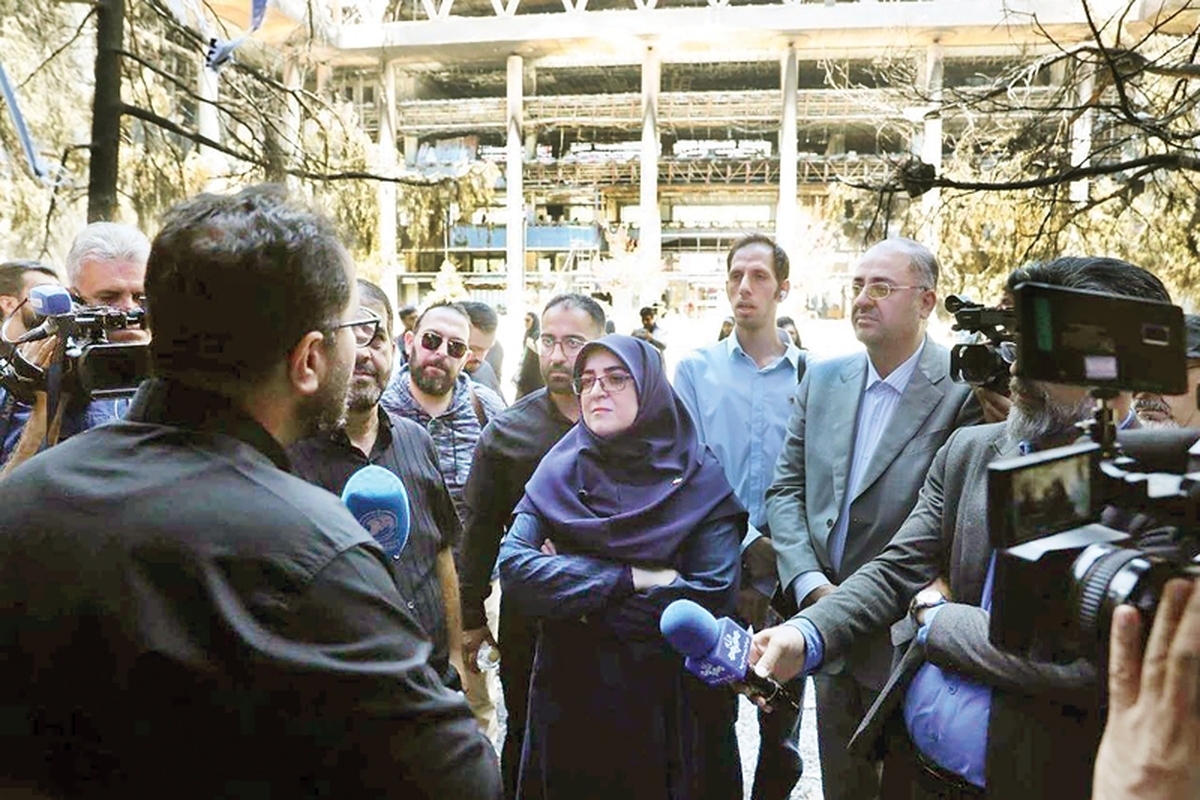 دولت همه توانش را برای بازسازی ساختمان شیشه‌ای به‌کار می‌گیرد 