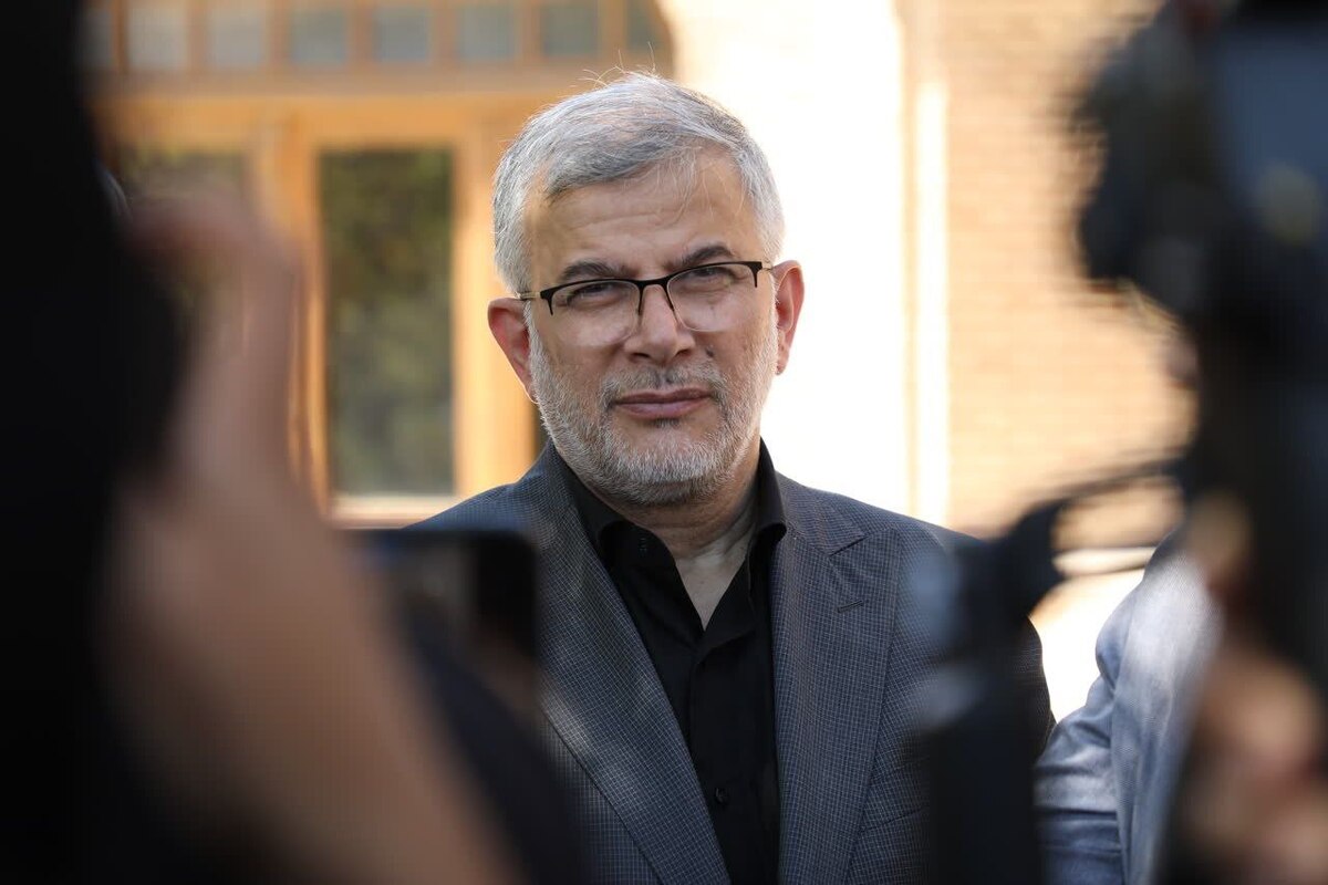 نماینده عالی دولت در استان البرز در جریان بازدید مشترک با وزیر میراث‌فرهنگی، صنایع‌دستی و گردشگری از مجموعه تاریخی کاخ مروارید، با تأکید بر ظرفیت‌های ویژه گردشگری در این استان، از آغاز روند توافق‌های چندجانبه برای احیای کاخ مروارید و بازگشایی آن به روی عموم خبر داد.