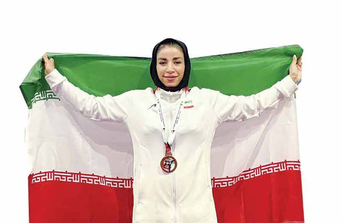 روایت قهرمانی در سکوت