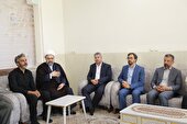 همراهی مقام های قضایی یزد با رئیس کل دادگستری استان سیستان و بلوچستان در دیدار با خانواده شهید کریمی