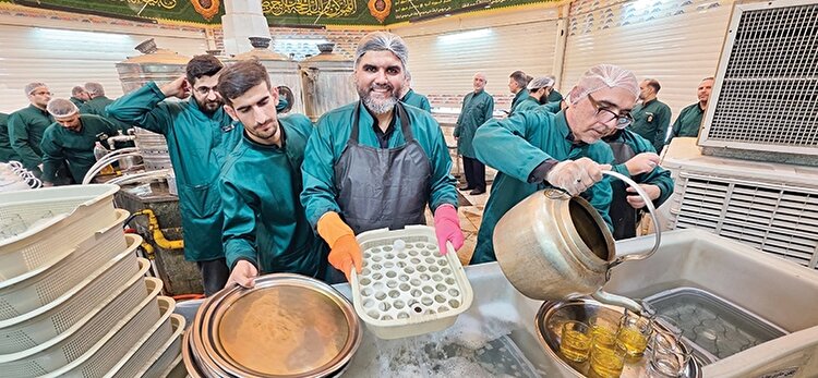 لذت خادمی حضرت سلطان