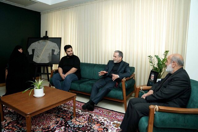 قدرت موشکی ایران دشمن را وادار به ارائه تقاضای آتش‌ بس کرد