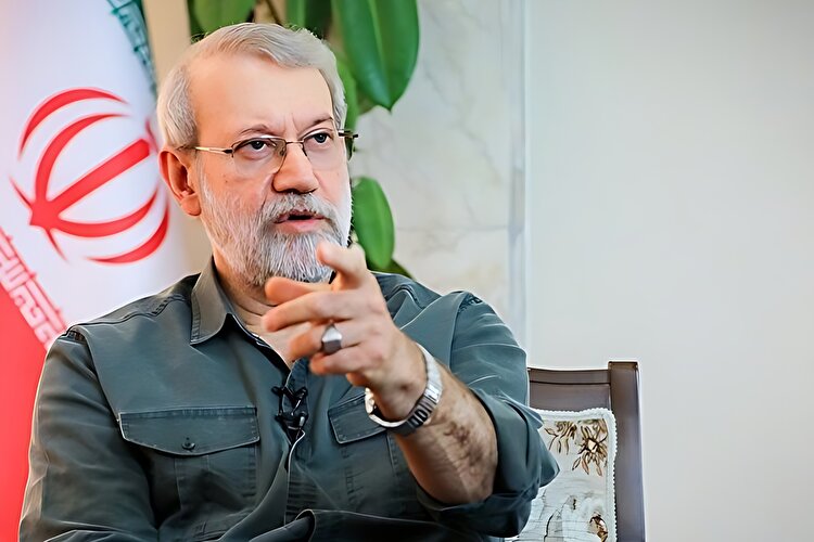 ایرانی‌ ها «تسلیم‌ بشو» نیستند؛ تذکر لاریجانی به جریان‌های سیاسی