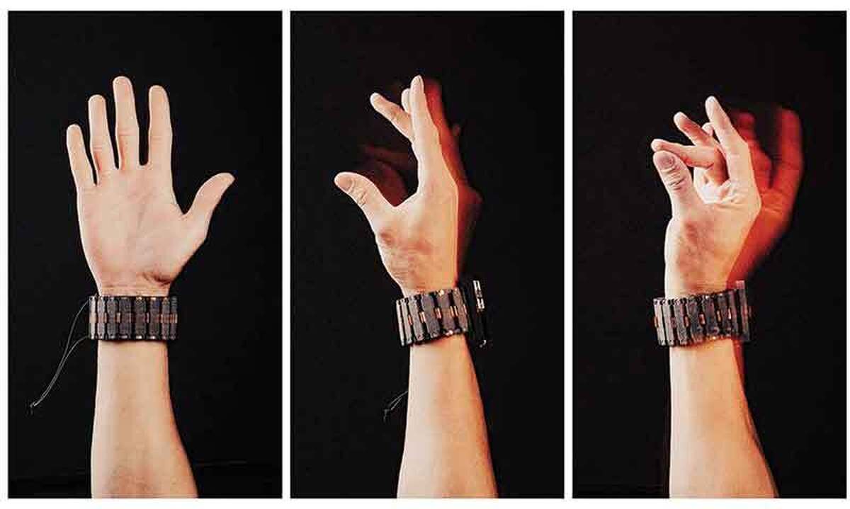 استفاده از دستگا‌ه‌های دیجیتال بدون لمس