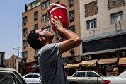 این روزها گرمازدگی را جدی بگیرید | کودکان را در خودرو تنها نگذارید