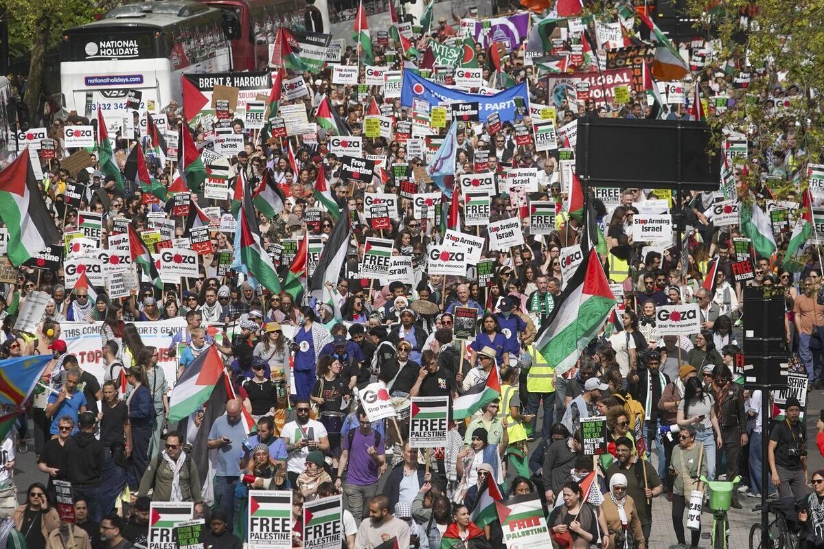 فریاد فلسطین در قلب لندن | هزاران نفر علیه محاصره غزه راهپیمایی کردند