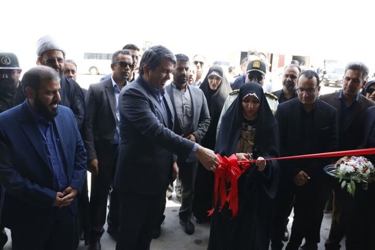 افتتاح فاز نخست کارخانه تولید ماشین آلات راهسازی، معدنی و کشاورزی زراوند شهرستان زرند