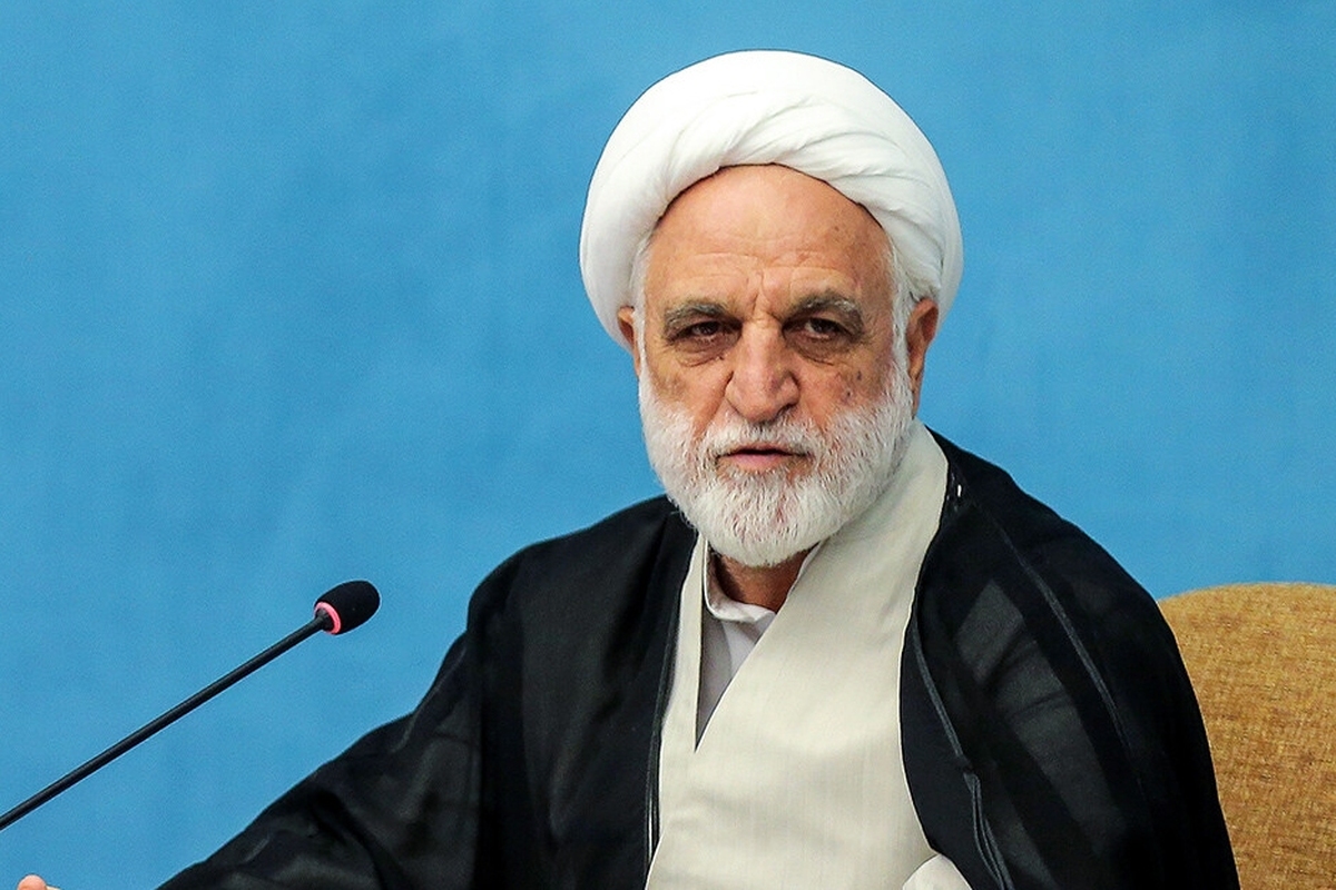 بدون تبعیض با هر بخش انحصارزا برخورد شود | بعضی مسئولان قوانین را نگاه هم نمی‌کنند