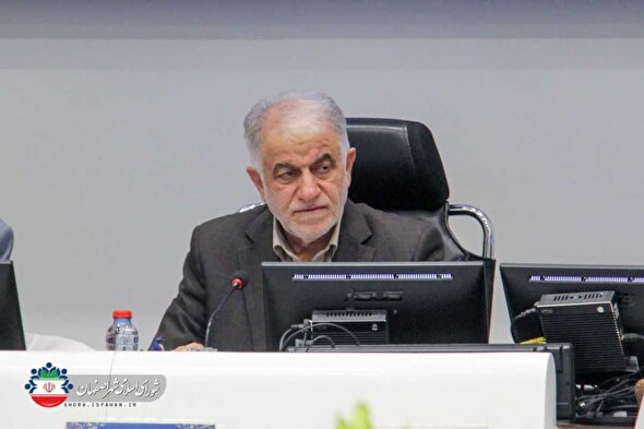 تعداد تاکسی‌های برقی در شهر اصفهان تا پایان سال جاری به حدود ۵۰۰ دستگاه می‌رسد