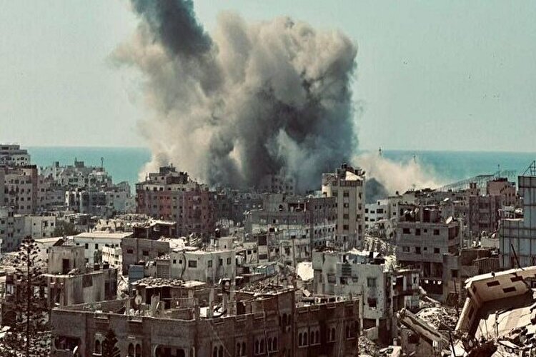 عکس و فیلم | بلندترین برج مسکونی غزه با خاک یکسان شد