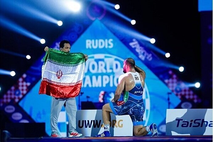 ببینید | تیم ملی کشتی آزاد ایران قهرمان جهان شد