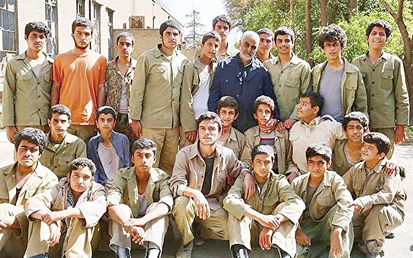 خط مقدم نوجوانی