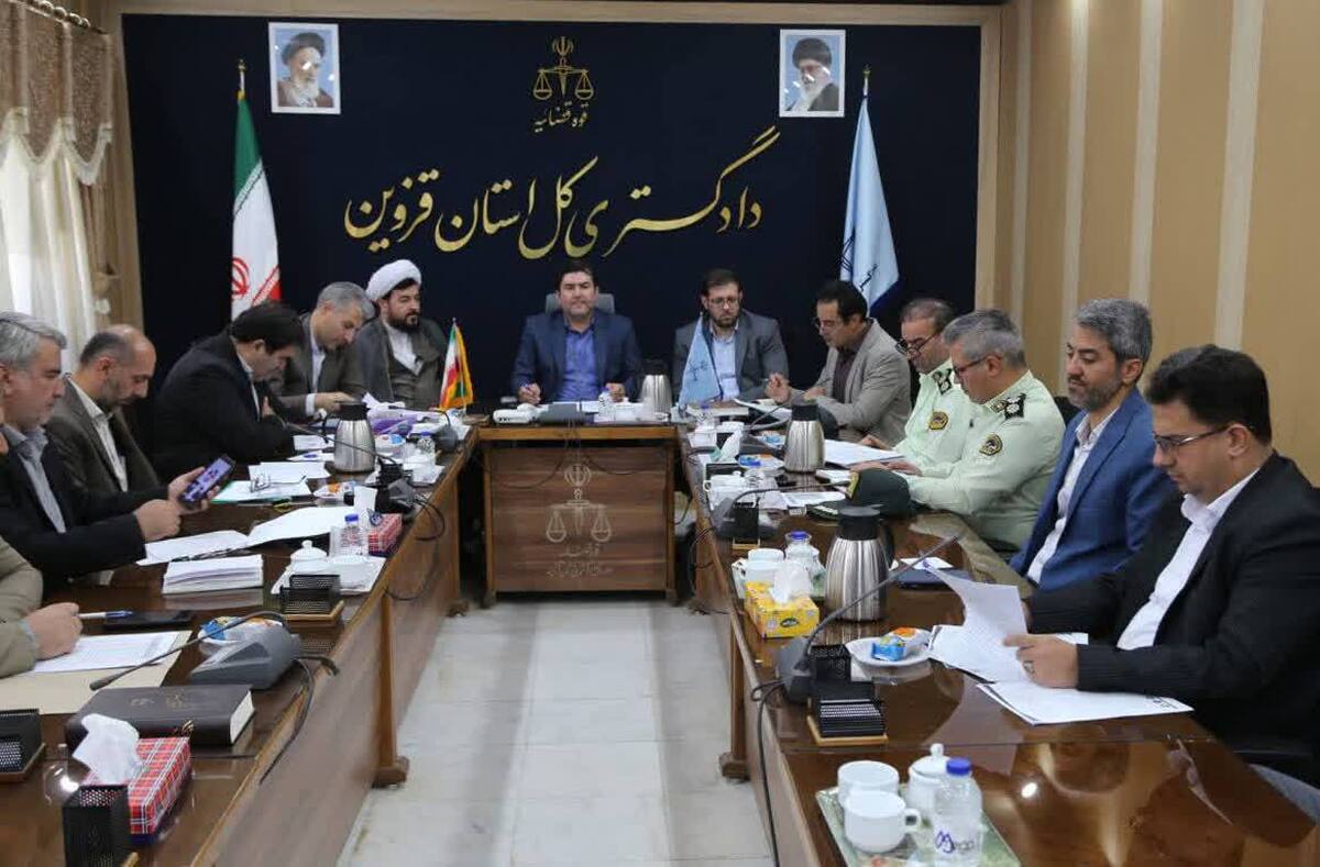 معاون اجتماعی و پیشگیری از وقوع جرم دادگستری کل استان قزوین در برخورد قاطع با مالخران حرفه‌ای تاکید کرد.