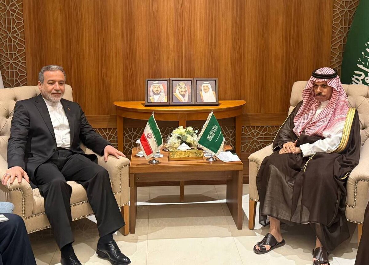 دیدار و گفتگوی وزرای خارجه ایران و عربستان در جده