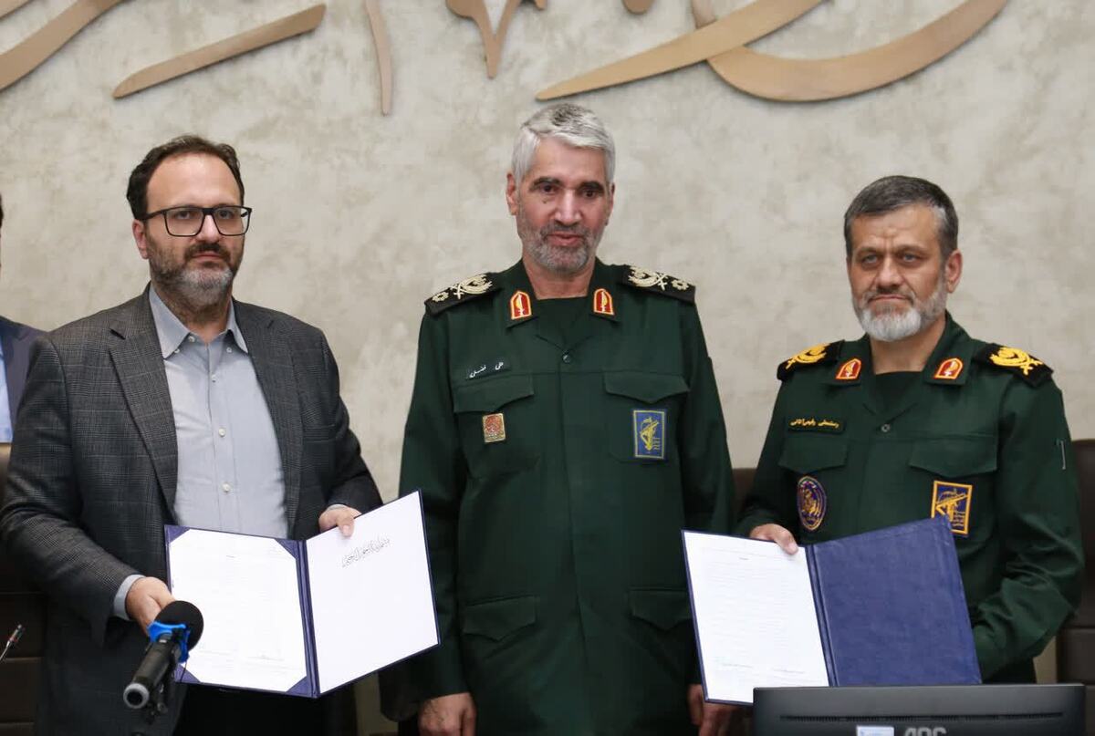 مدیر کل راه و شهرسازی استان قزوین، از تبادل تفاهم نامه مشترک با سپاه صاحب الامر (عج) استان قزوین، درخصوص اختصاص اراضی مورد نیاز به نیرو‌های مسلح خبر داد.