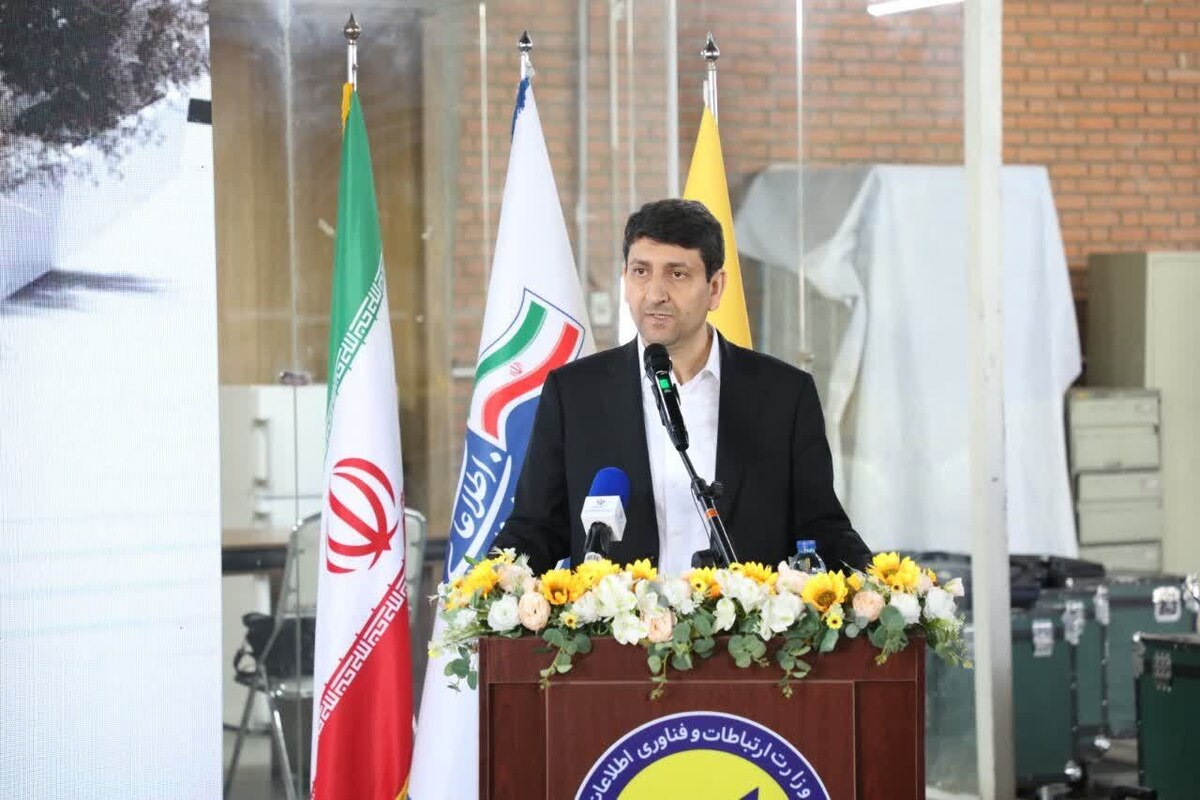 وزیر ارتباطات و فناوری اطلاعات در آیین آغاز عملیات اجرایی مرکز پردازش هوشمند پست غرب و شمال‌غرب کشور در استان البرز، این پروژه را یکی از اقدامات ماندگار دولت چهاردهم دانست و گفت: این مرکز با بهره‌گیری از فناوری‌های نوین و هوش مصنوعی، سرعت و کیفیت خدمات پستی در کشور را ارتقا خواهد داد.