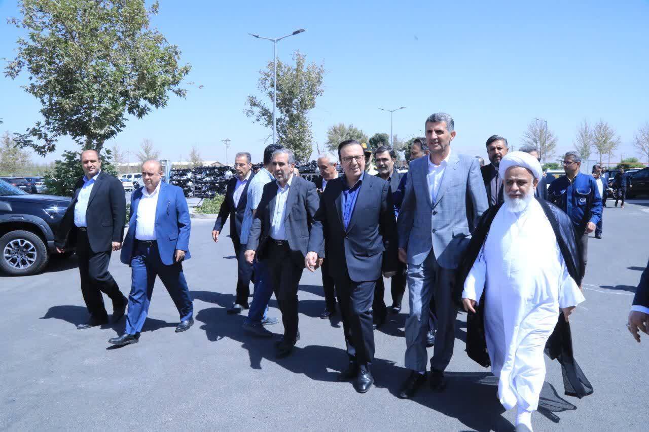  افتتاح خط تولید خودروی «تانک ۳۰۰» در استان قزوین