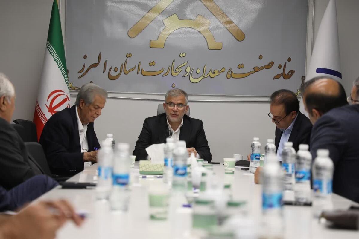 صنعتگران البرز قهرمانان واقعی جهاد اقتصادی هستند