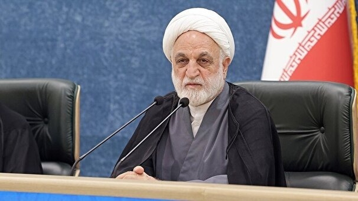 با احتکار و گرانفروشی قاطعانه برخورد می‌کنیم