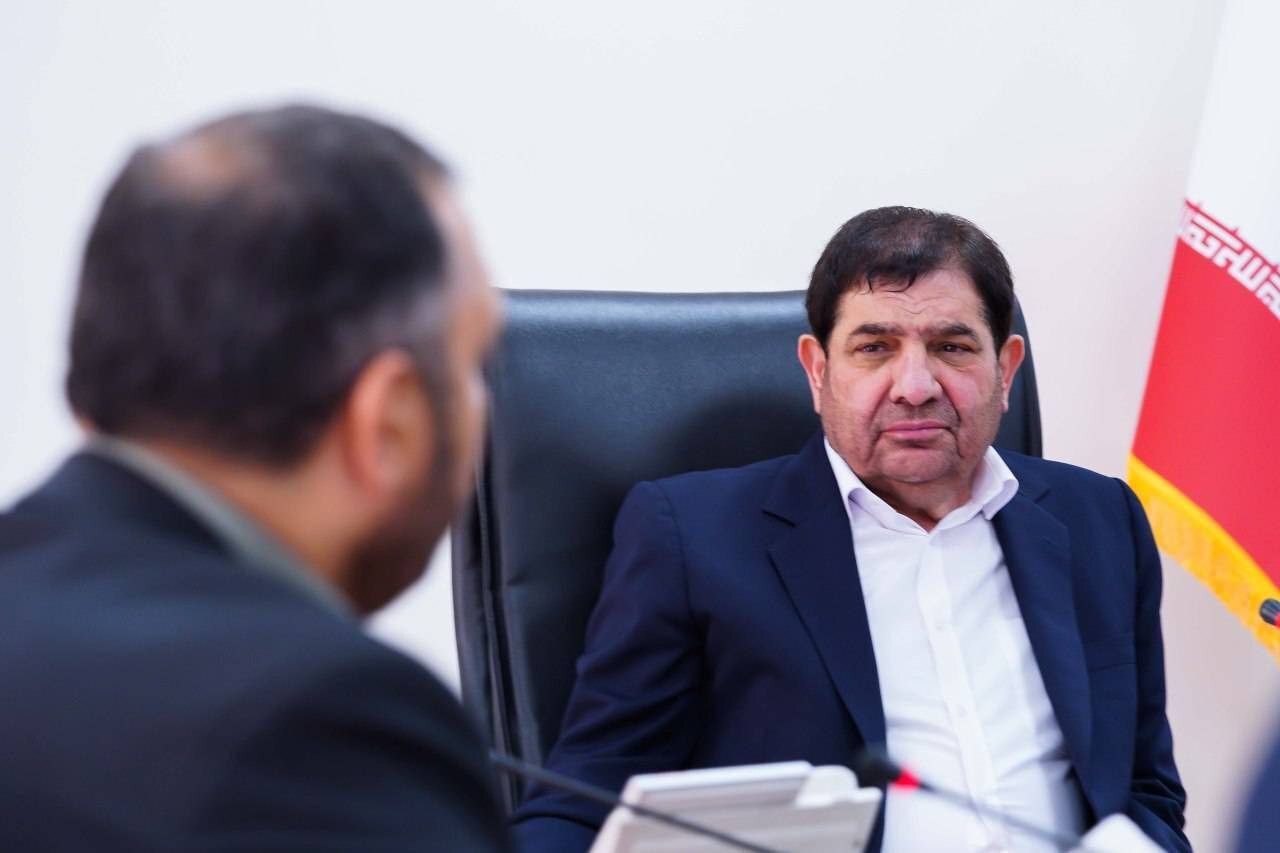 باید کارهای بزرگ ایران پس از انقلاب برای مردم با نگاهی هنرمندانه معرفی شود باید کارهای بزرگ ایران پس از انقلاب برای مردم با نگاهی هنرمندانه معرفی شود