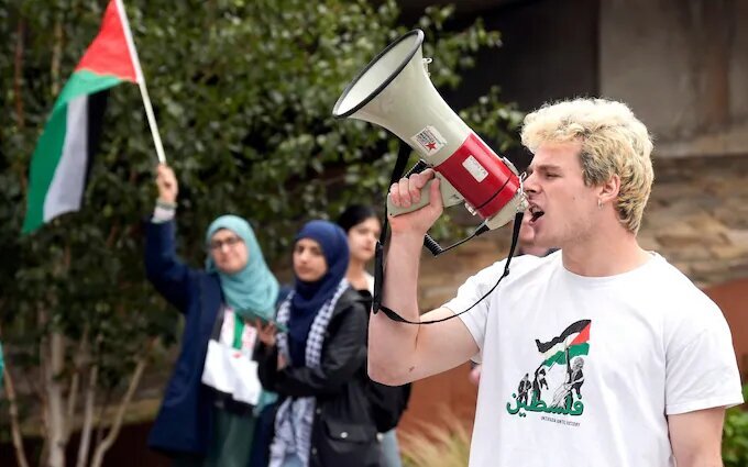 فریاد «زنده باد انتفاضه» در شهرهای مختلف انگلیس طنین‌انداز شد