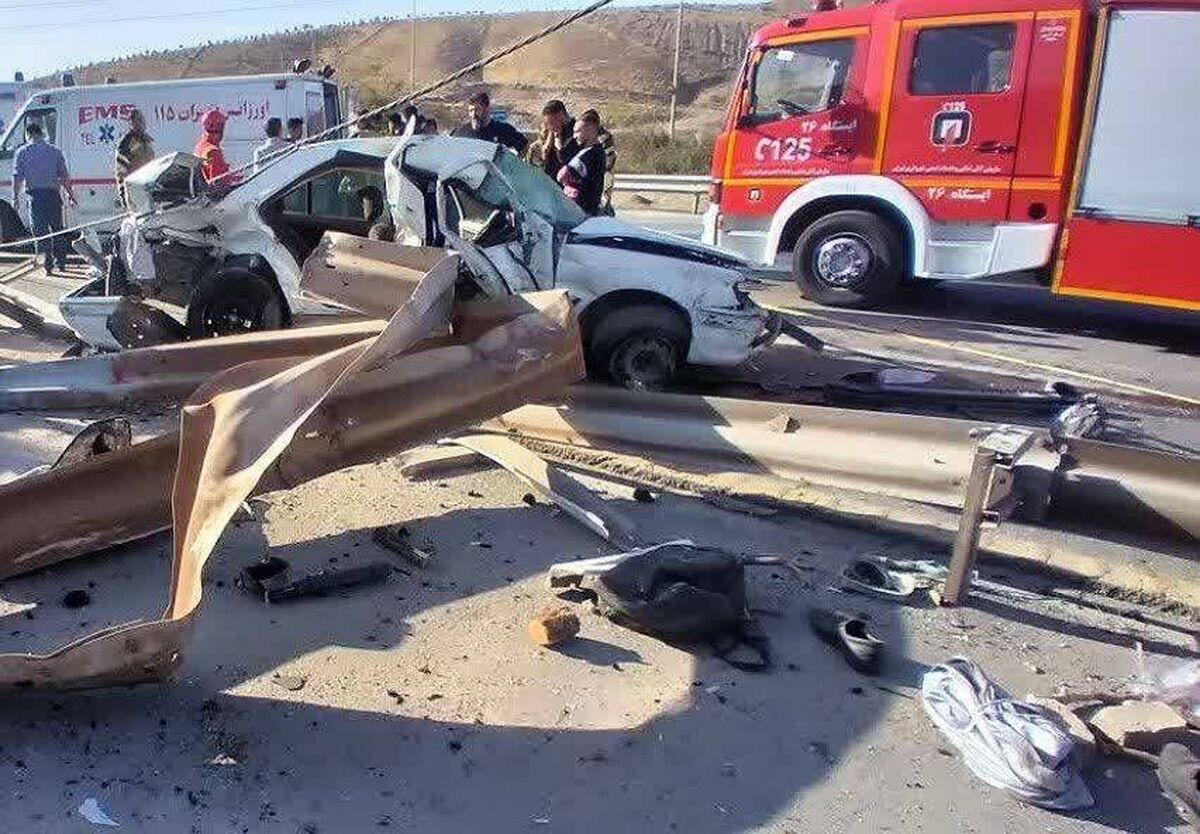سخنگوی سازمان آتش نشانی و خدمات ایمنی شهرداری تهران از تصادف مرگبار یک دستگاه خودرو پرشیا با خودرو پژو ۲۰۷ در بزرگراه شهید بابایی خبر داد و گفت: در این حادثه یک مرد ۲۲ ساله جان باخت و پنج نفر نیز دچار مصدومیت شدند.