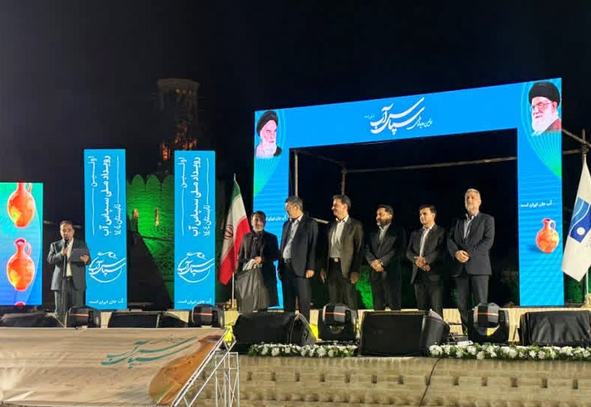  در این پروژه آزمایشی؛ میزان مصرف آب، اثرات این نوع آبیاری بر باردهی درختان میوه، رشد علف های هرز صورت پذیرفت که نتایج آن به زودی در کمیته تحقیقات شرکت آب منطقه ای قزوین ارائه خواهد شد.