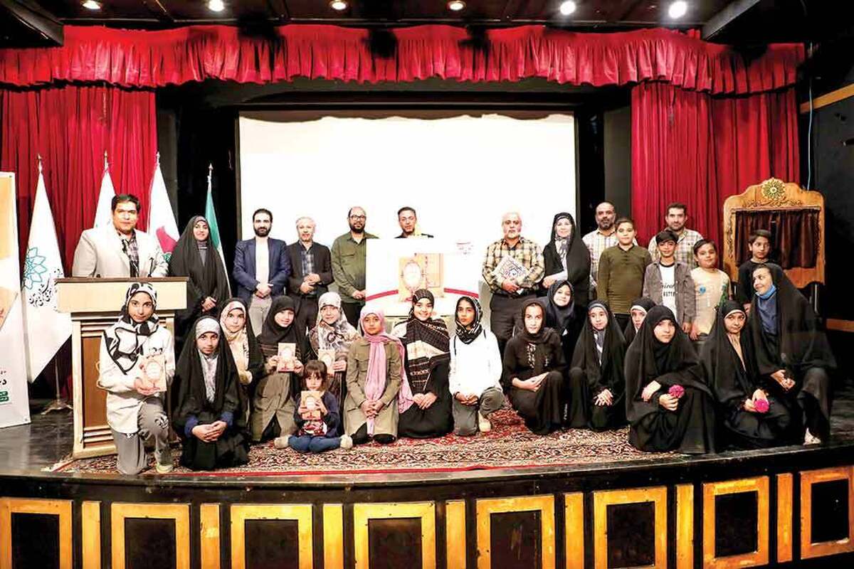 میدان بهمن به جای مشتریان جگر و‌ دل و قلوه میزبان یک رمان فاخر نوجوان در باب التهابات و وقایع کردستان در دهه۶۰ بود. جامعه کتابخوان و فعال حوزه تربیت بعد از مدت‌ها شاهد رونمایی یک داستان طولانی جذاب و نوجوان‌پسند در حوزه دفاع مقدس، به نام «دختر اردوی آتش» بود.