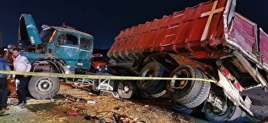 تصادف مرگبار تریلر با کامیون در آزادراه تهران