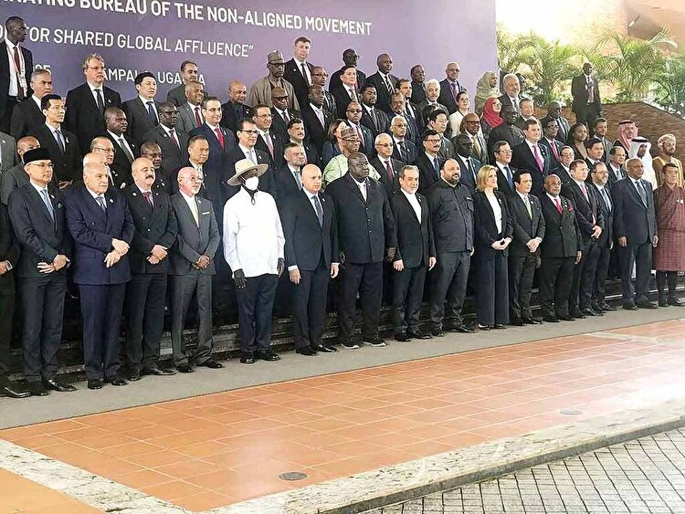 دیپلماسی بدون شوآف