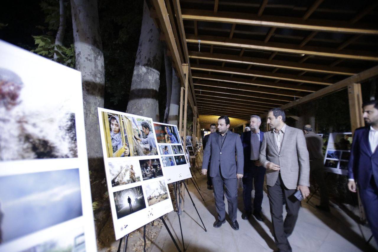 بانک صادرات ایران، حامی نهمین جشن عکاسان سینمای ایران/ محسن سیفی: اقتصاد بدون فرهنگ پایدار نیست بانک صادرات ایران، حامی نهمین جشن عکاسان سینمای ایران/ محسن سیفی: اقتصاد بدون فرهنگ پایدار نیست