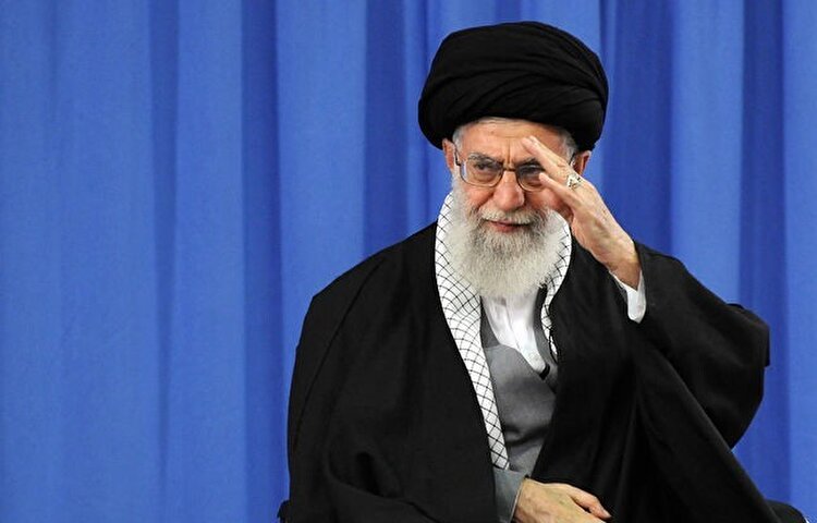 ببینید ا بیانات رهبری در دیدار دست‌اندرکاران همایش بین‌المللی علامه میرزای نائینی (ره)