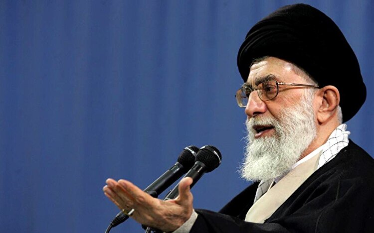 ببینید |  سیزده آبان از نظر تاریخی، روز افتخار و پیروزی است