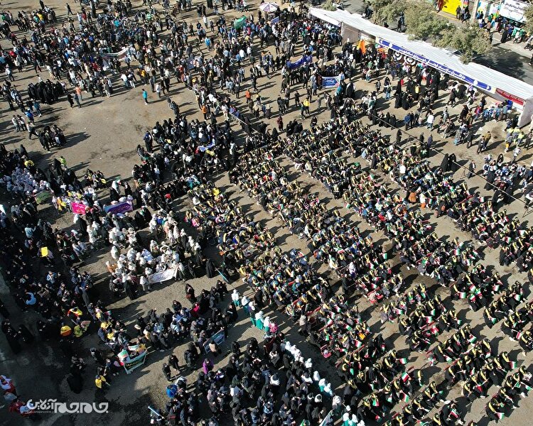 تصاویر هوایی از حماسه حضور مردم اسلامشهر در یوم‌الله ۱۳ آبان