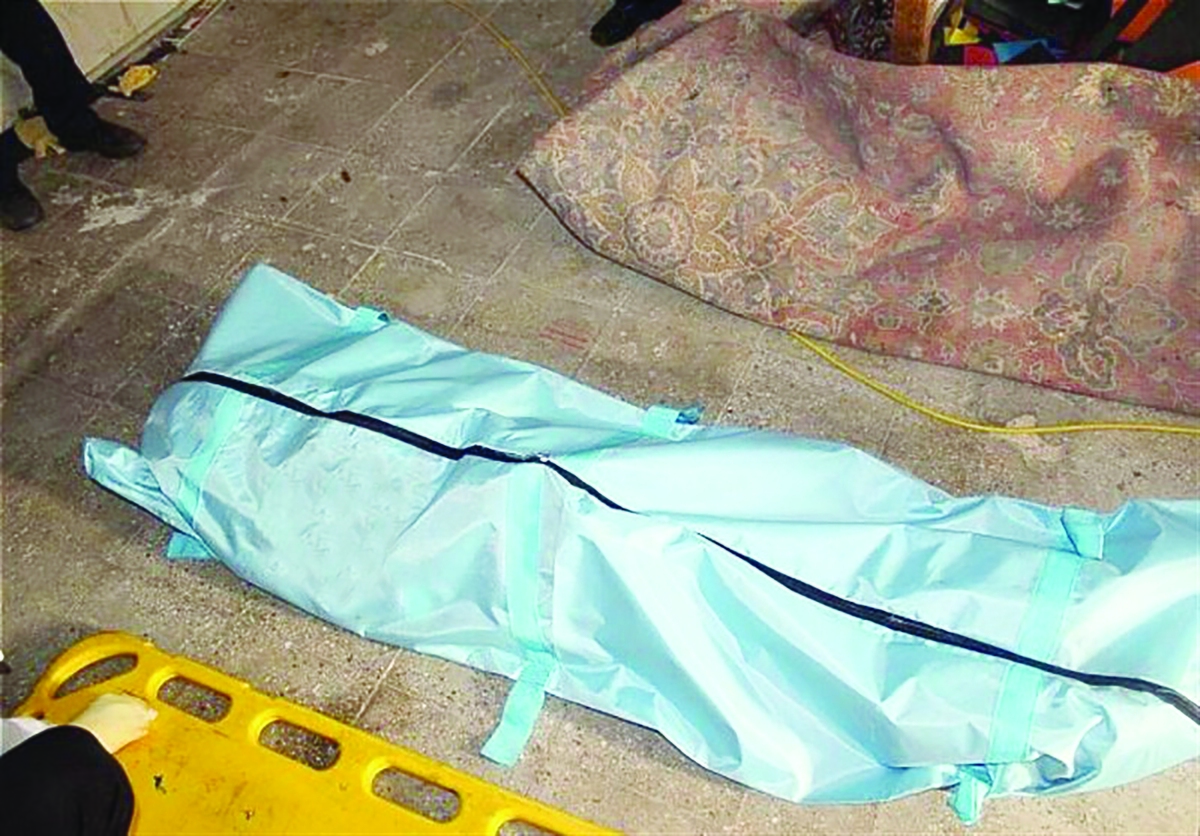 سال‌های اول خدمتم در اداره مبارزه با جرائم جنایی بود.یک روز صبح در اداره در حال بررسی‌ پرونده‌های قدیمی بودم که مردمیانسالی باپرونده‌ای روبه‌رویم نشست.