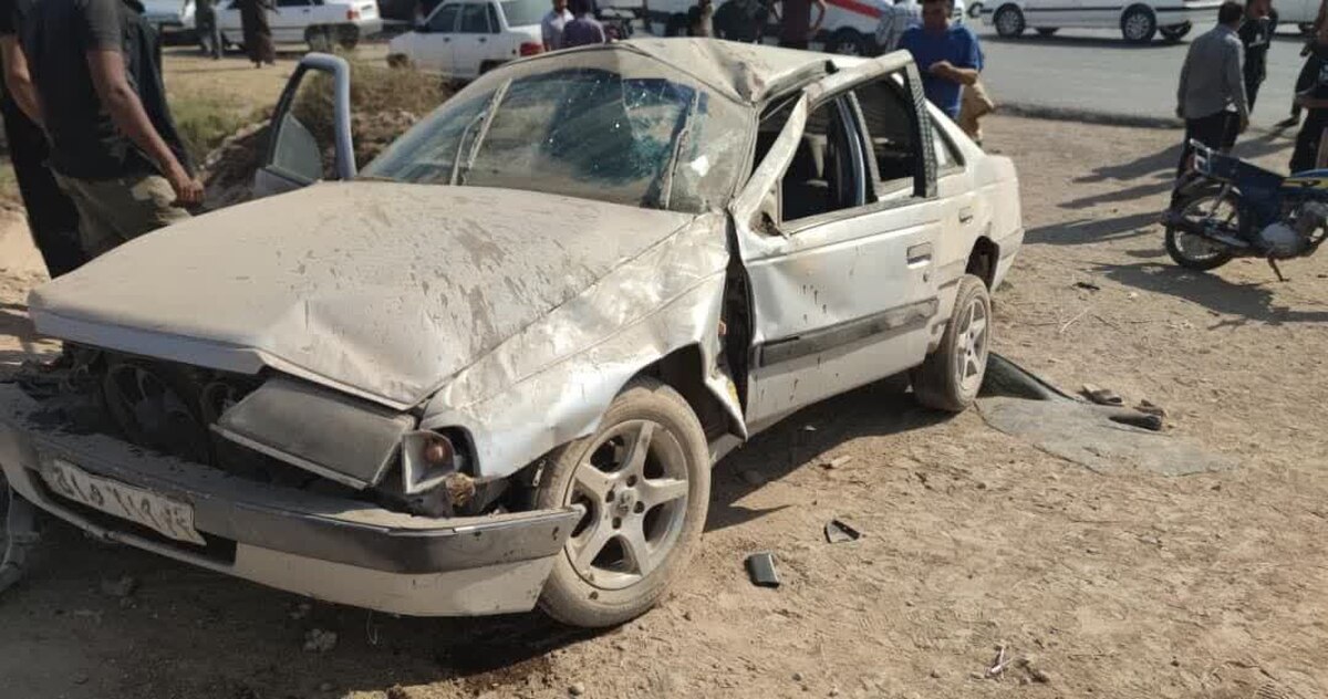 رئیس اورژانس پیش بیمارستانی و مدیر حوادث دانشگاه علوم پزشکی دزفول گفت: بر اثر برخورد یک دستگاه پژو حامل دانش‌آموزان با دیواره بتنی کنار جاده در محور دزفول به روستای خیبر، یک نفر جان خود را از دست داد و چهار نفر دیگر مصدوم شدند.