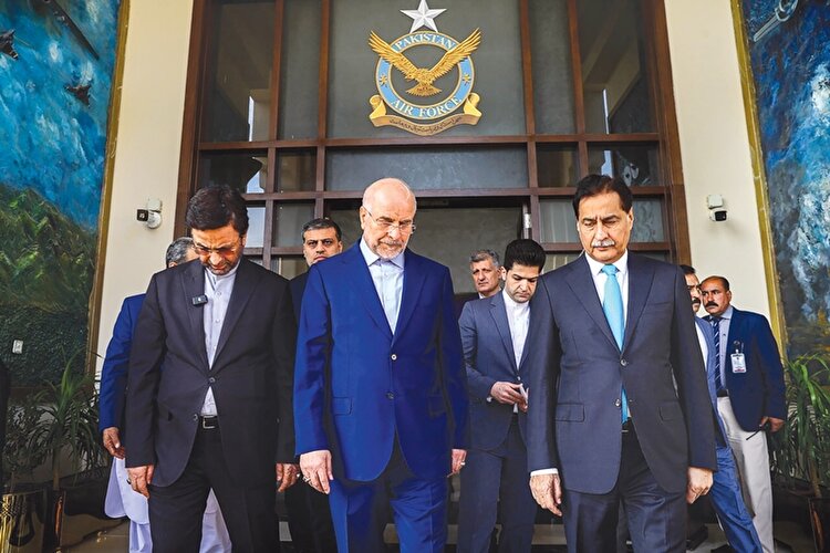 تهران و اسلام‌آباد در مسیر همکاری پایدار