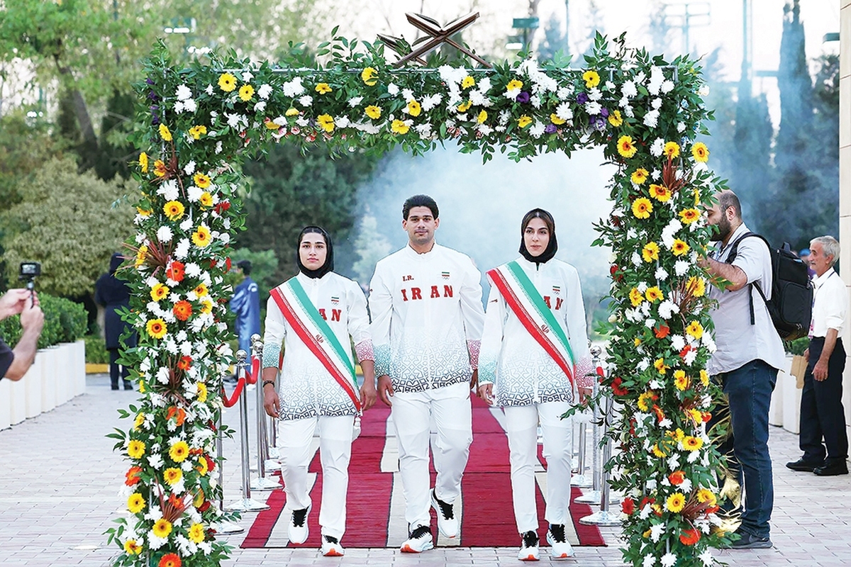 ششمین دوره بازی‌های همبستگی کشورهای اسلامی شب گذشته با برگزاری مراسم افتتاحیه در مجتمع فرهنگی الجندریه ریاض رسما آغاز ‌شد. این رویداد با شعار «یک ملت» برگزار می‌شود و بر وحدت،همبستگی و ارزش‌های مشترک کشورهای اسلامی از طریق ورزش تأکید دارد و نه تنها رقابتی ورزشی، بلکه فرصتی برای تقویت روابط دیپلماتیک و فرهنگی است.