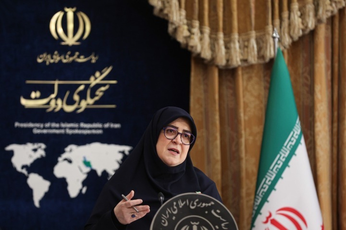 سخنگوی دولت گفت، هیچ تصمیمی درمورد حذف ارز ترجیحی از کالا‌های اساسی و دارو اتخاذ نشده است و موضوع در حد مباحث کارشناسی است.