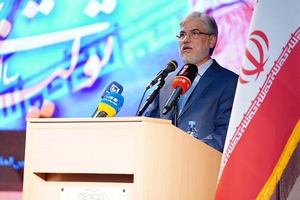 در دانشگاه صنعتی امیرکبیر برگزار شد؛تجلیل بانک صادرات ایران از ۶۷ دانشجوی نخبه المپیادی کشور در دانشگاه صنعتی امیرکبیر برگزار شد؛تجلیل بانک صادرات ایران از ۶۷ دانشجوی نخبه المپیادی کشور